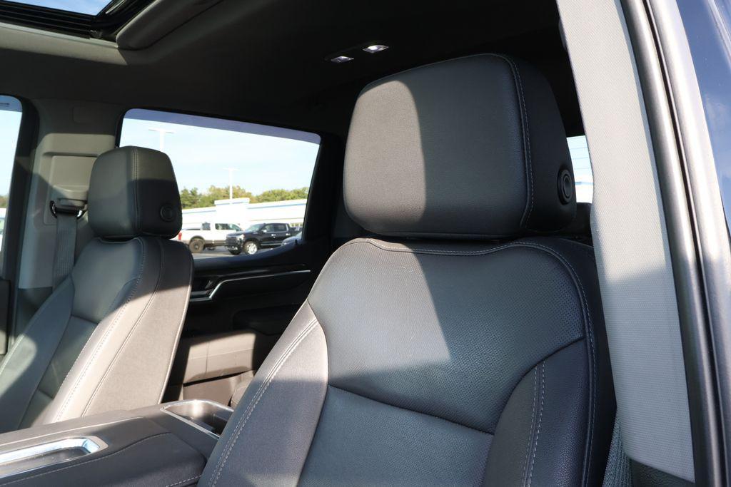 used 2022 Chevrolet Silverado 1500 car, priced at $45,661