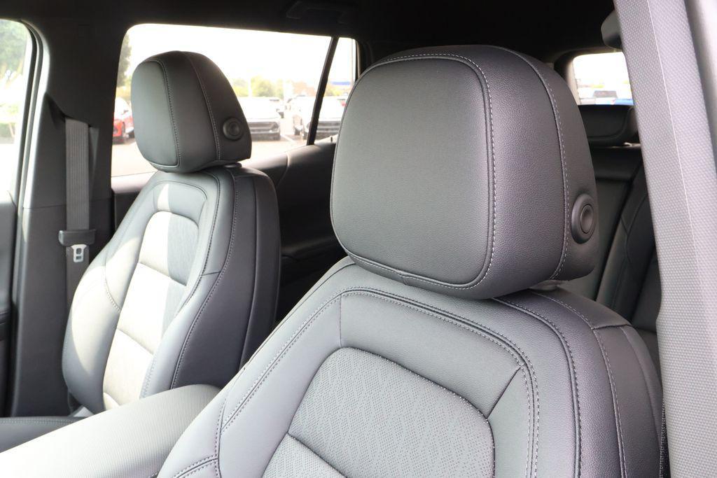 new 2026 Chevrolet Equinox car, priced at $32,045