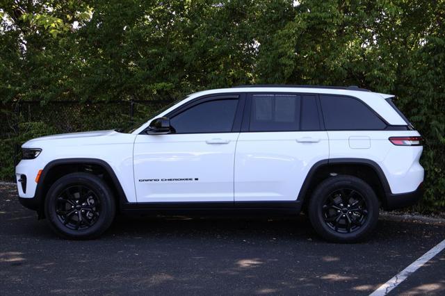 used 2024 Jeep Grand Cherokee car, priced at $38,585