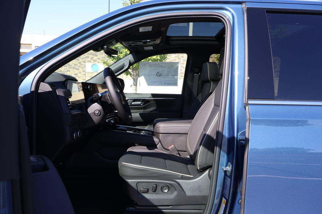 new 2025 Chevrolet Suburban car, priced at $92,050