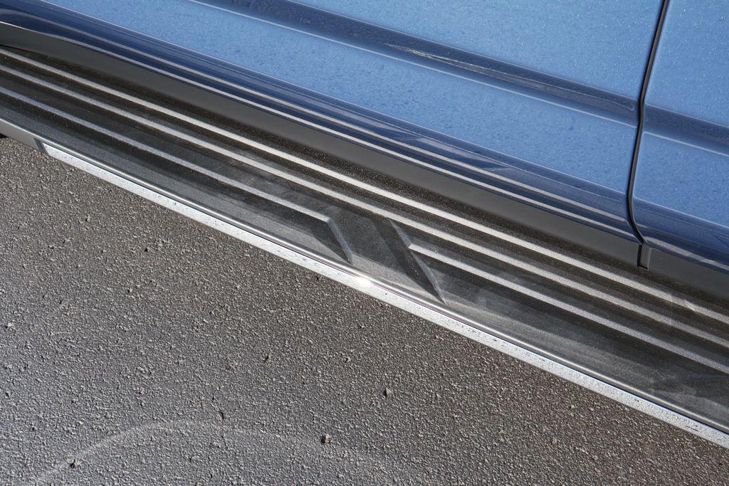 new 2025 Chevrolet Suburban car, priced at $92,050