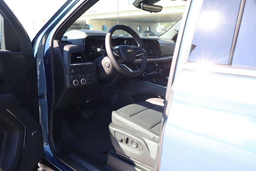 new 2025 Chevrolet Suburban car, priced at $92,050
