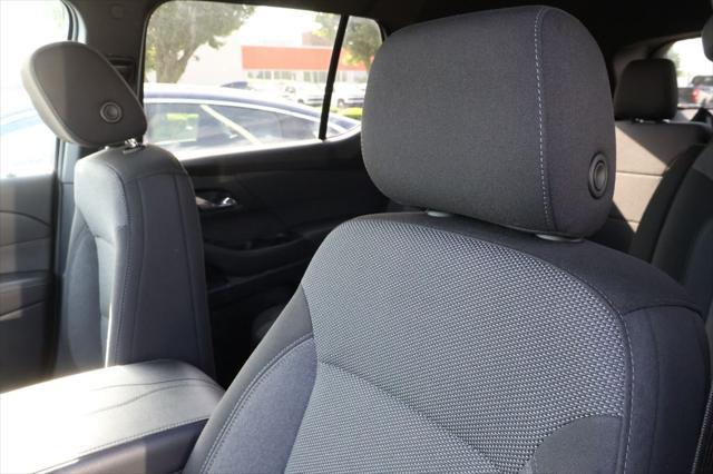 used 2023 Chevrolet Traverse car, priced at $31,591