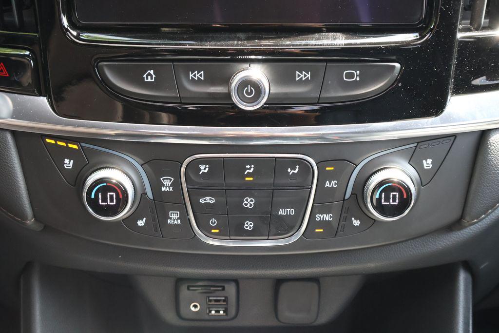 used 2023 Chevrolet Traverse car, priced at $41,172