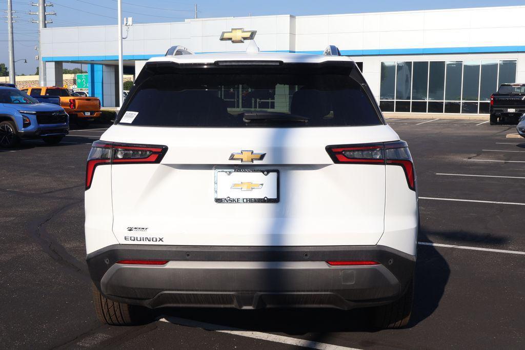 new 2025 Chevrolet Equinox car, priced at $32,444