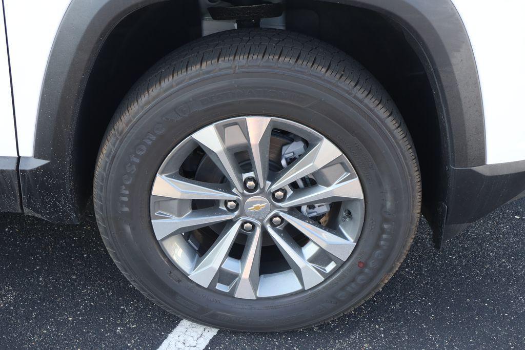 new 2025 Chevrolet Equinox car, priced at $32,444
