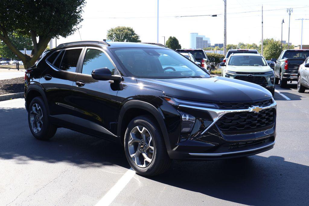new 2025 Chevrolet Trax car, priced at $25,485