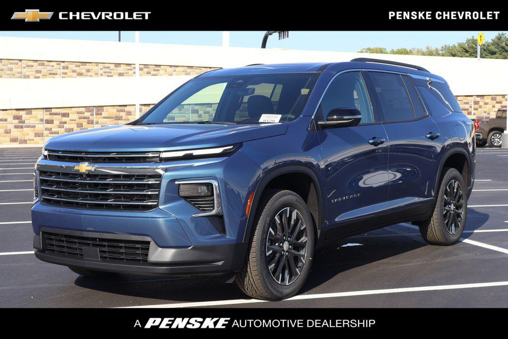 new 2026 Chevrolet Traverse car, priced at $49,420