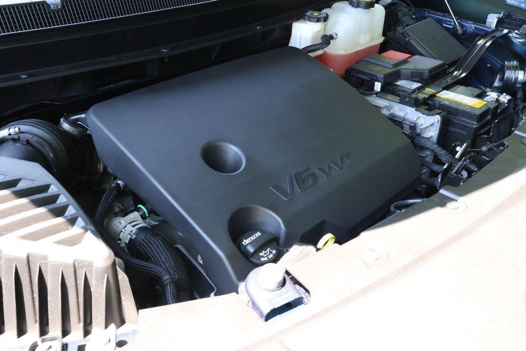 used 2023 Chevrolet Traverse car, priced at $33,154
