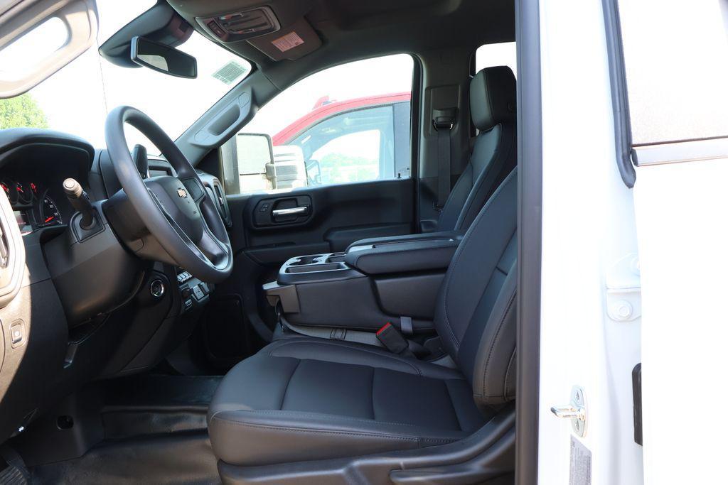 new 2025 Chevrolet Silverado 2500 car, priced at $58,145