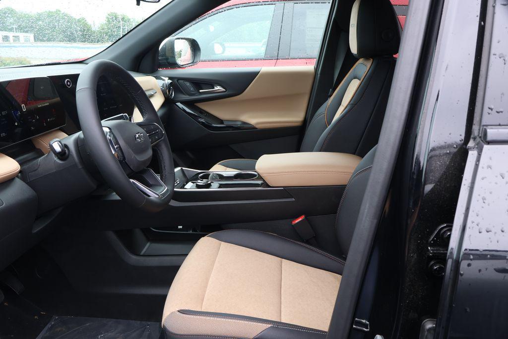 new 2025 Chevrolet Equinox car, priced at $34,640