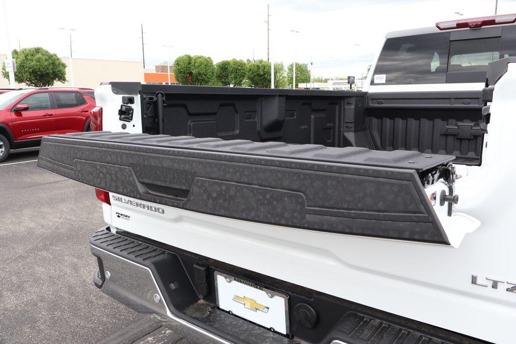 new 2025 Chevrolet Silverado 3500 car, priced at $86,184