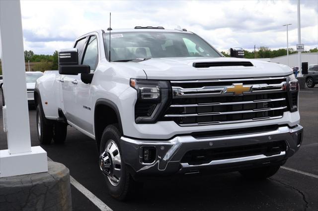 new 2025 Chevrolet Silverado 3500 car