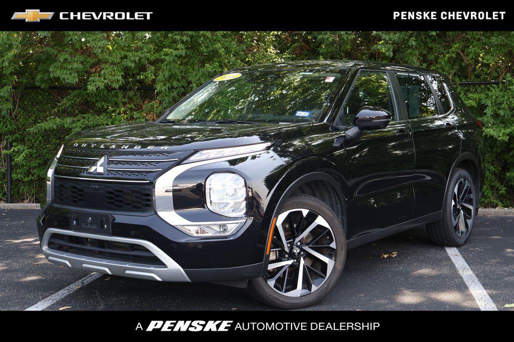 used 2023 Mitsubishi Outlander car, priced at $23,864