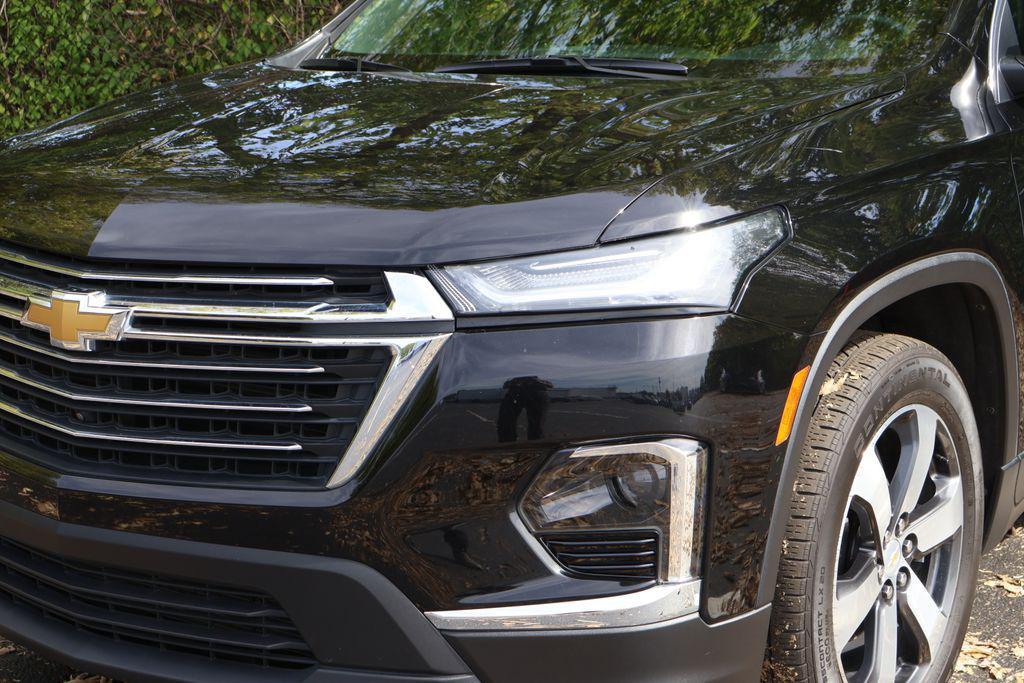 used 2023 Chevrolet Traverse car, priced at $33,232