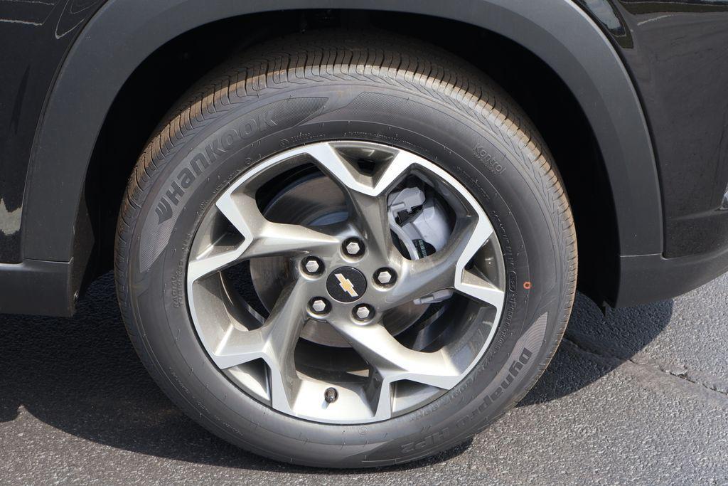new 2026 Chevrolet Trax car, priced at $25,985