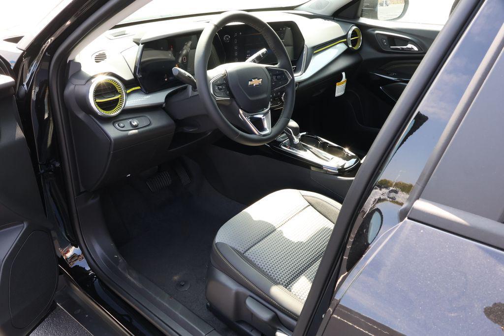 new 2026 Chevrolet Trax car, priced at $25,985