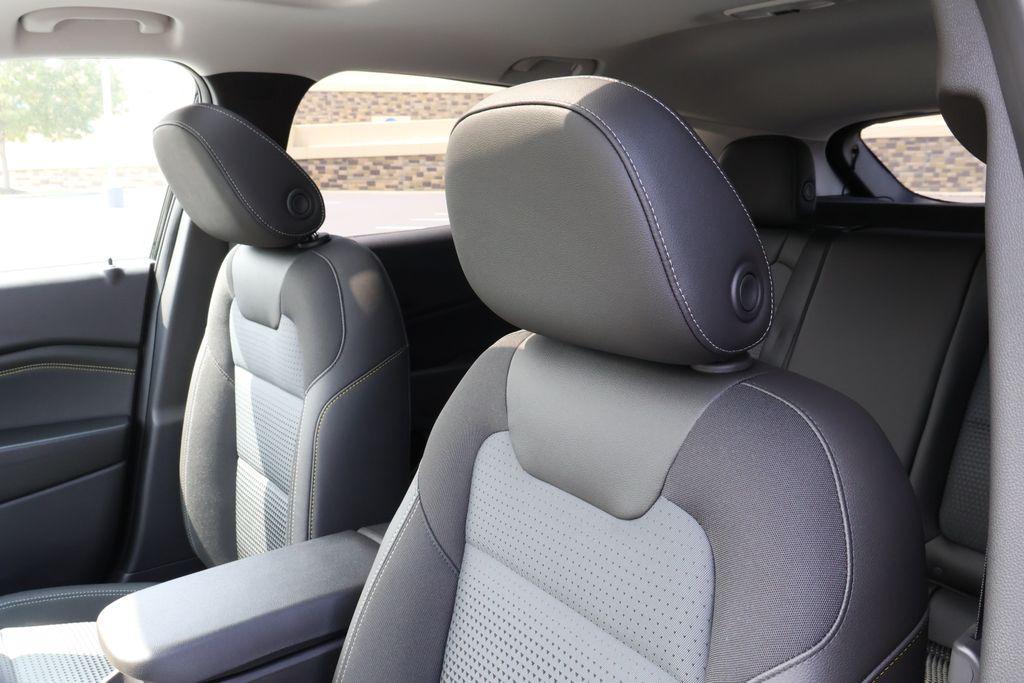 new 2026 Chevrolet Trax car, priced at $25,985