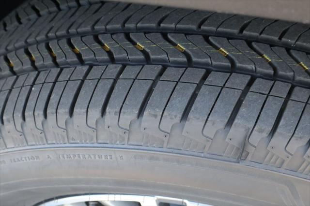 new 2025 Chevrolet Traverse car, priced at $43,095