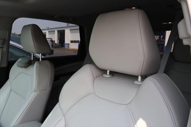 used 2017 Acura MDX car, priced at $16,312