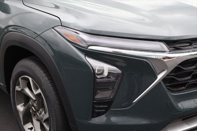 new 2025 Chevrolet Trax car, priced at $25,485