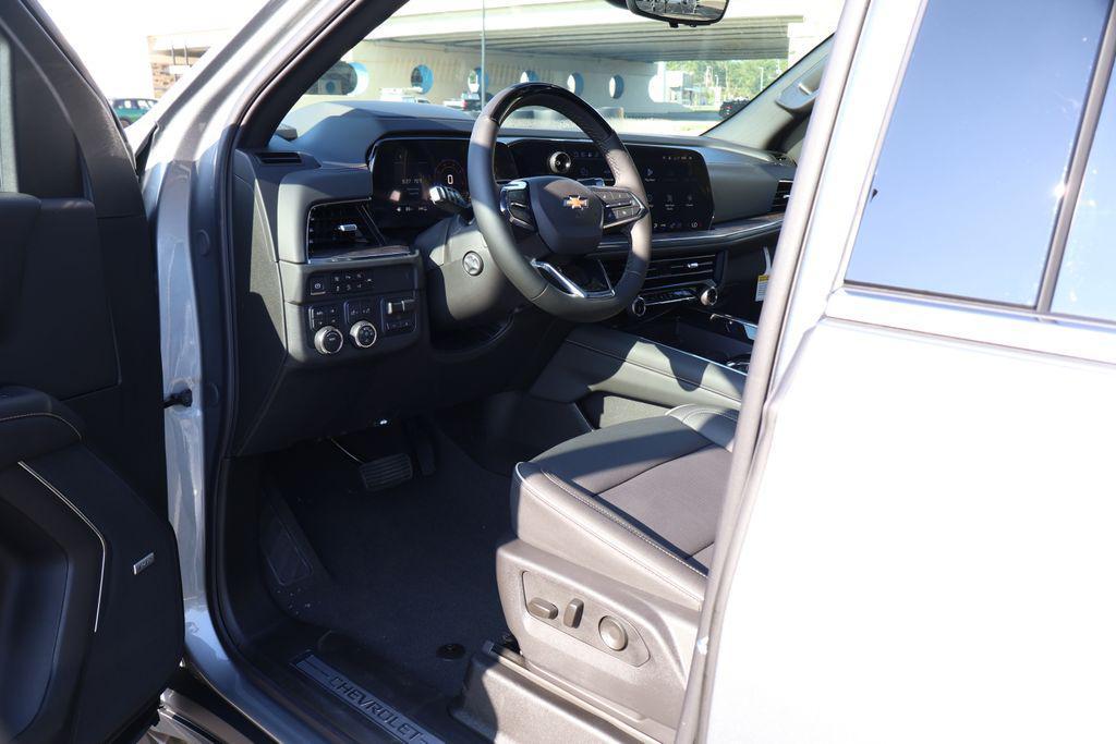 new 2025 Chevrolet Suburban car, priced at $92,535