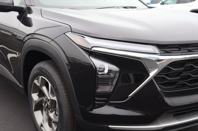 new 2025 Chevrolet Trax car, priced at $24,095