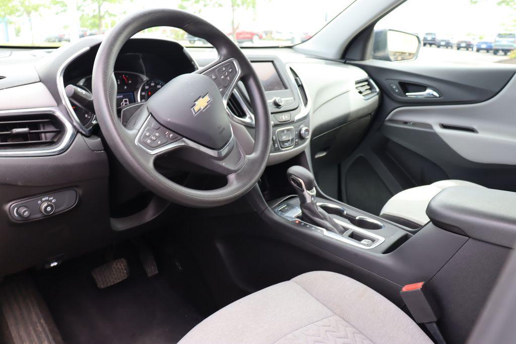 used 2022 Chevrolet Equinox car, priced at $23,772