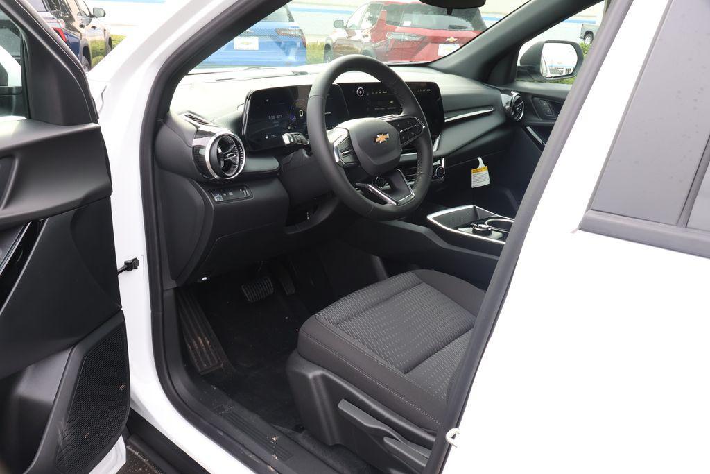 new 2026 Chevrolet Equinox car, priced at $29,995