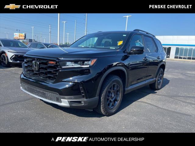 used 2025 Honda Pilot car, priced at $46,951