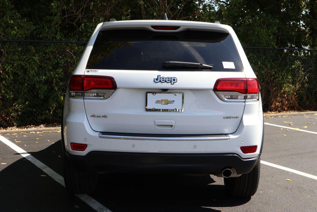 used 2022 Jeep Grand Cherokee car, priced at $27,615