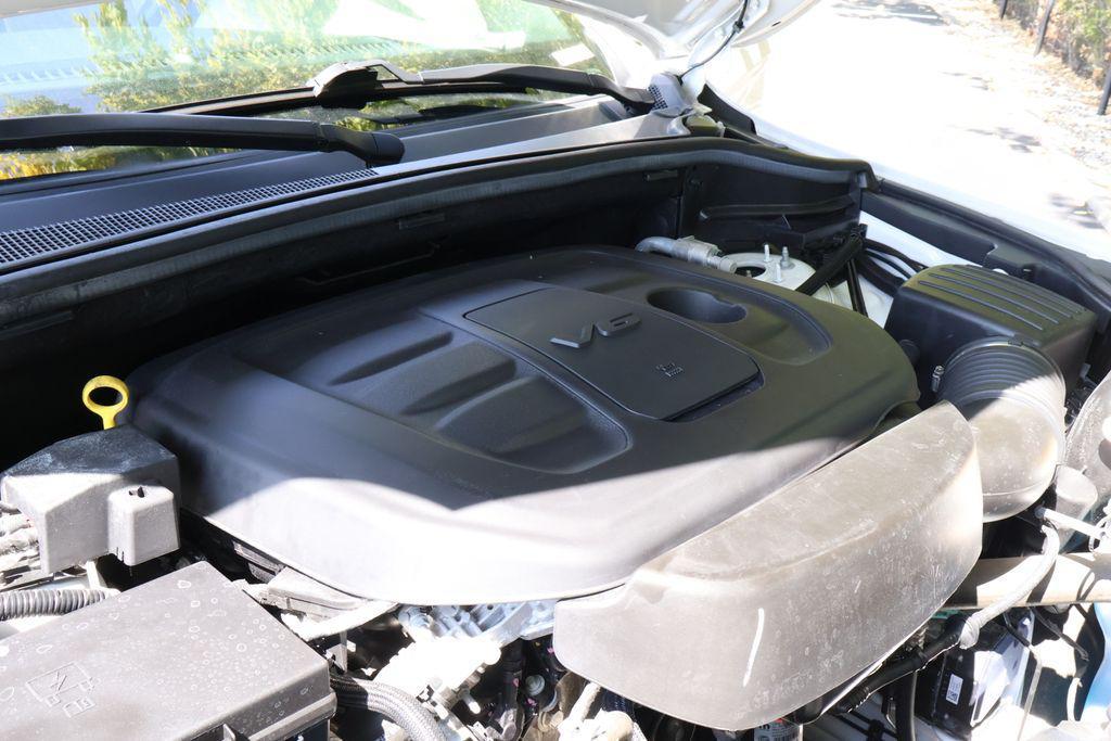 used 2022 Jeep Grand Cherokee car, priced at $27,615