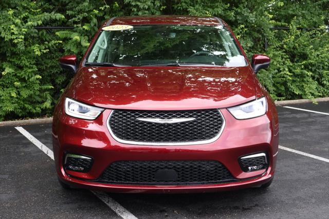 used 2023 Chrysler Pacifica car, priced at $30,784
