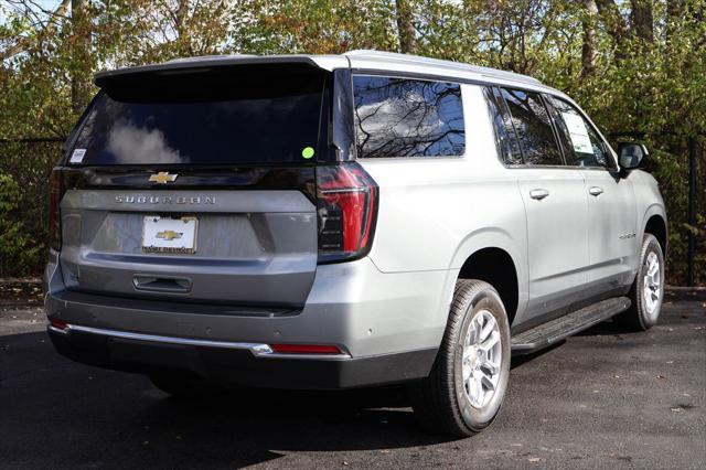 new 2025 Chevrolet Suburban car, priced at $67,070