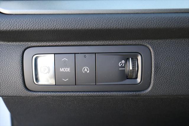 new 2025 Chevrolet Traverse car