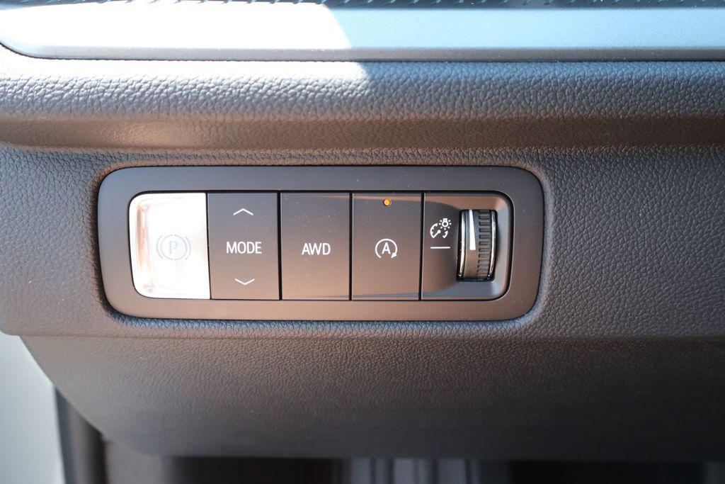 new 2026 Chevrolet Traverse car, priced at $53,355
