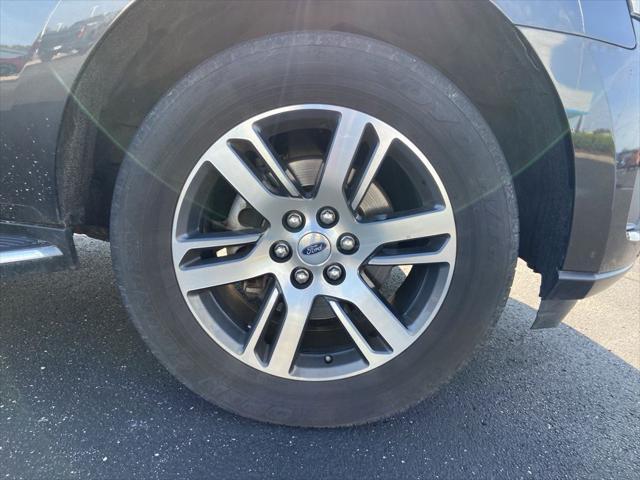 used 2022 Ford Expedition Max car, priced at $49,222