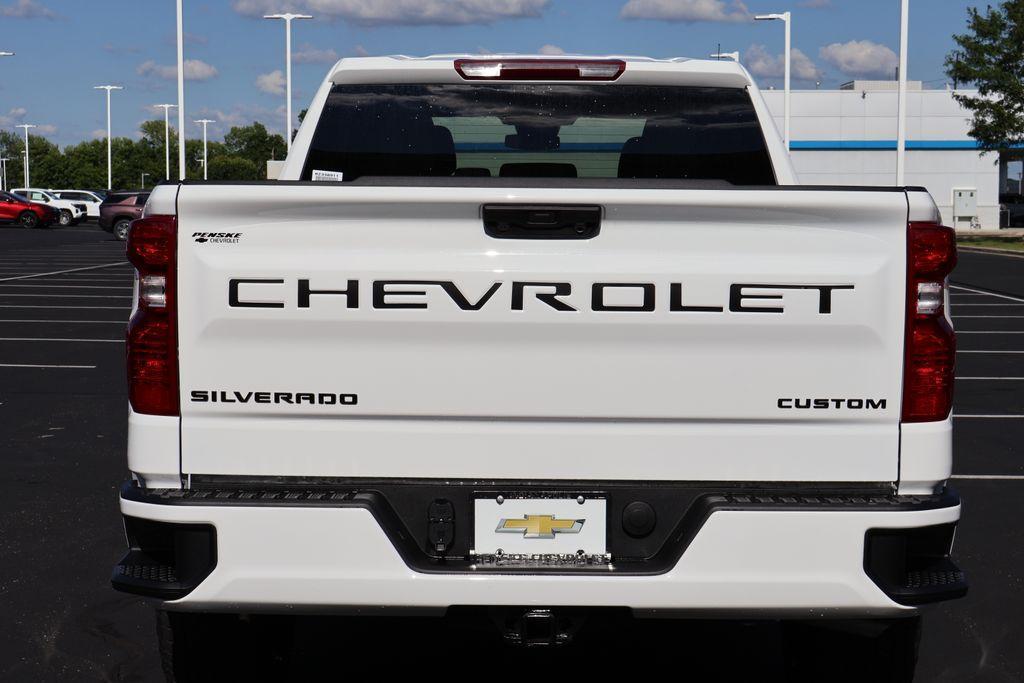 new 2024 Chevrolet Silverado 1500 car, priced at $49,735