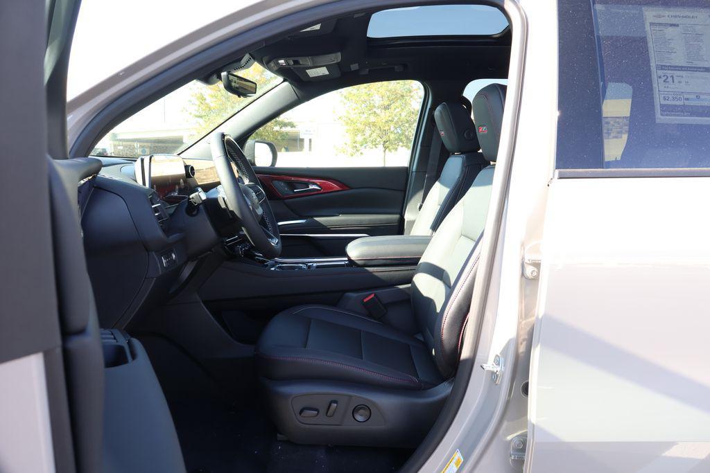 new 2026 Chevrolet Traverse car, priced at $57,455