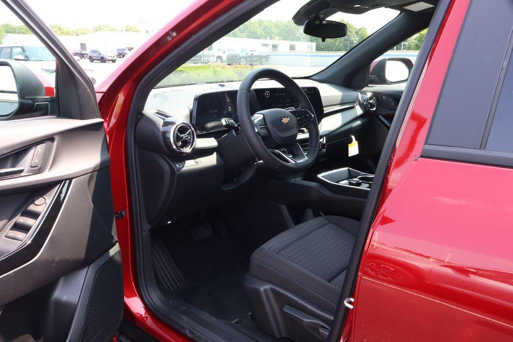 new 2026 Chevrolet Equinox car, priced at $30,490