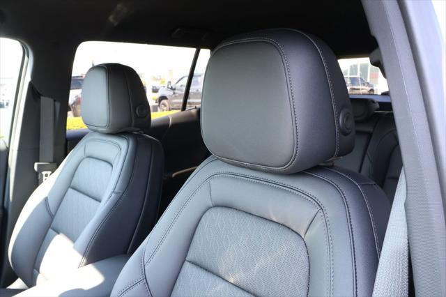 new 2026 Chevrolet Equinox car, priced at $32,085