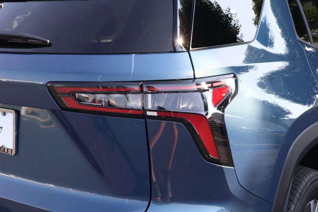new 2026 Chevrolet Equinox car, priced at $29,995