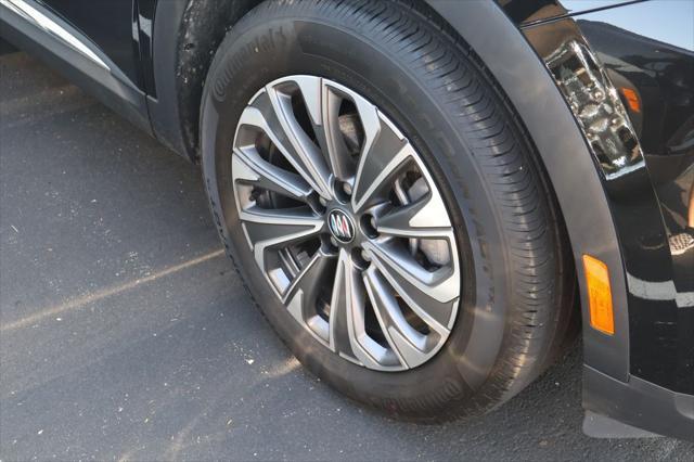 used 2024 Buick Envision car, priced at $29,672