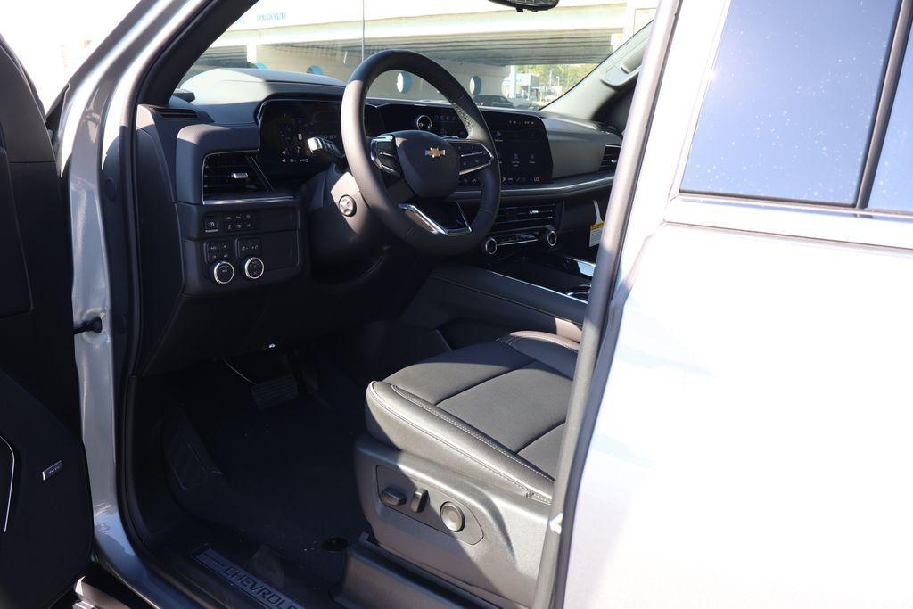 new 2025 Chevrolet Suburban car, priced at $91,365