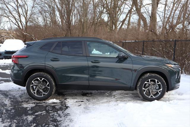 new 2025 Chevrolet Trax car, priced at $26,230