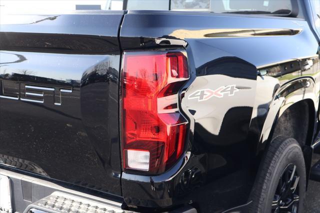 new 2025 Chevrolet Colorado car, priced at $40,304