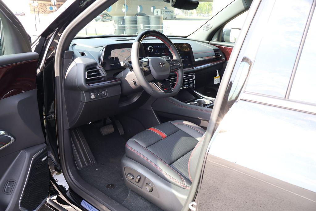new 2026 Chevrolet Traverse car, priced at $59,594