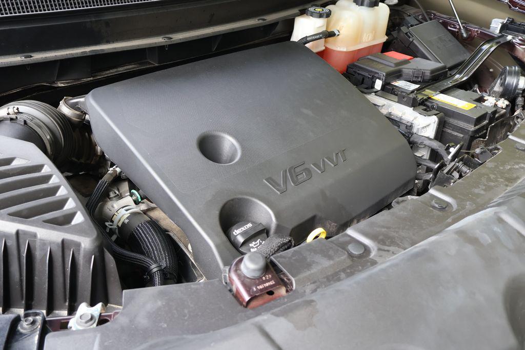 used 2023 Chevrolet Traverse car, priced at $27,633