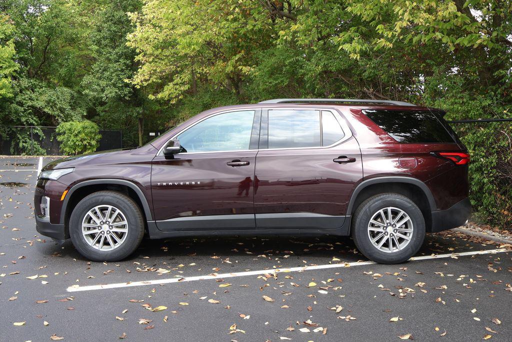 used 2023 Chevrolet Traverse car, priced at $27,633