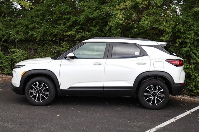 new 2025 Chevrolet TrailBlazer car, priced at $35,320